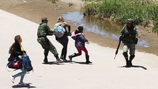 AMLO dice que la Guardia Nacional no detendrá a migrantes cruzando la frontera
