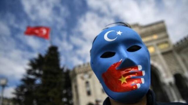 EE.UU. insta a China a poner fin a sus “atrocidades” en la región de Xinjiang