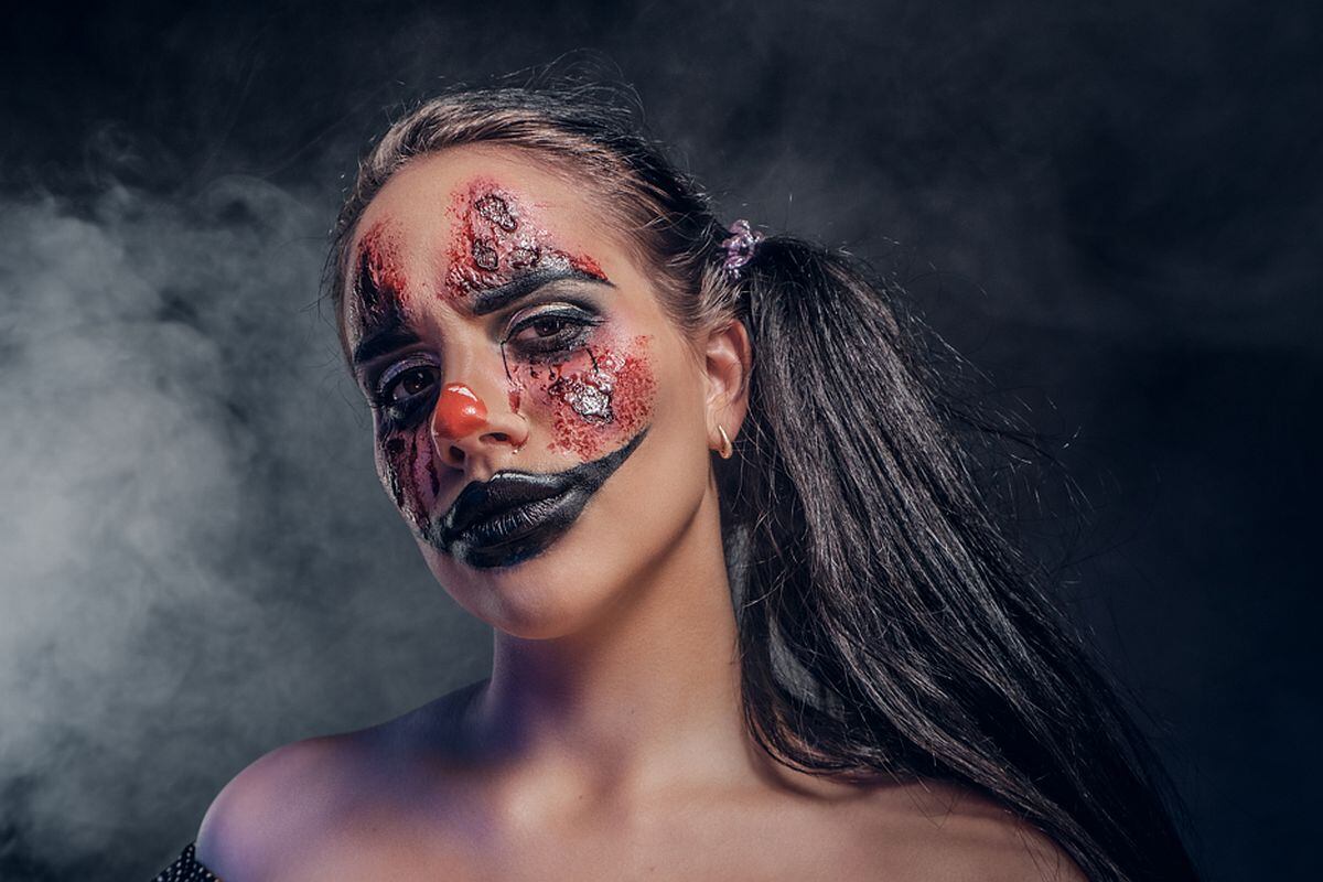Si te surgió una fiesta con la que no contabas y buscas algo sencillo que no requiera mucho esfuerzo, estas ideas de maquillaje te salvarán la noche de Halloween. (Foto: fxquadro / Freepik)