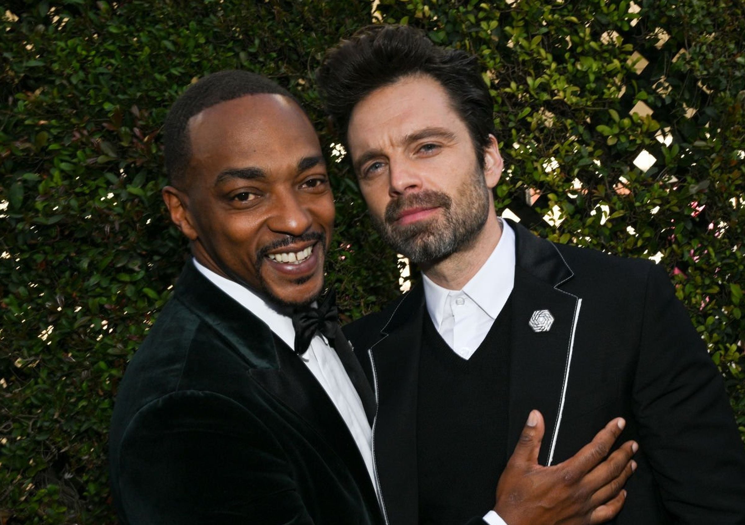 Sebastian Stan y Anthony Mackie son buenos amigos. Las interacciones públicas de ambos lo demuestran. (Foto: Michael Buckner / GG2025 / Penske Media vía Getty Images)
