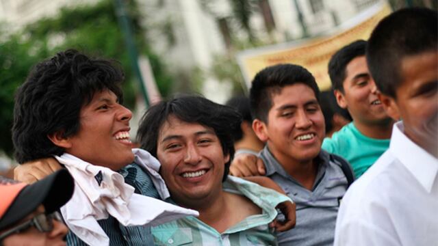 De la generación de la crisis de los 80 a la de las redes sociales: ¿Con qué sueñan los jóvenes peruanos de hoy?