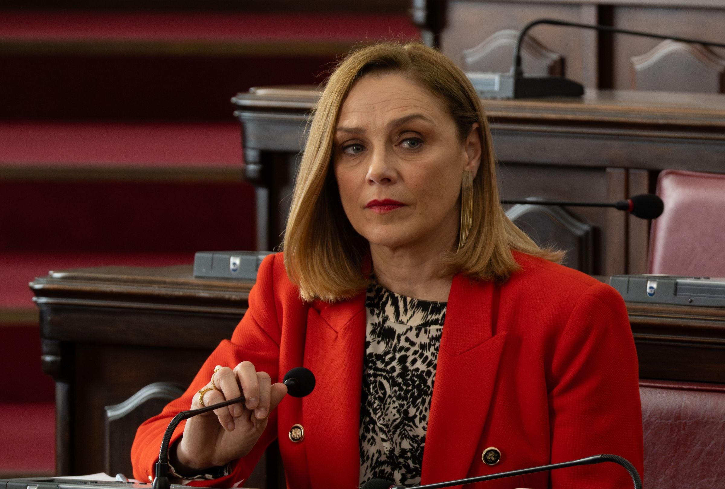 Fabrizia Sacchi como Delia en una escena de la serie "Engaño" (Foto: Netflix)