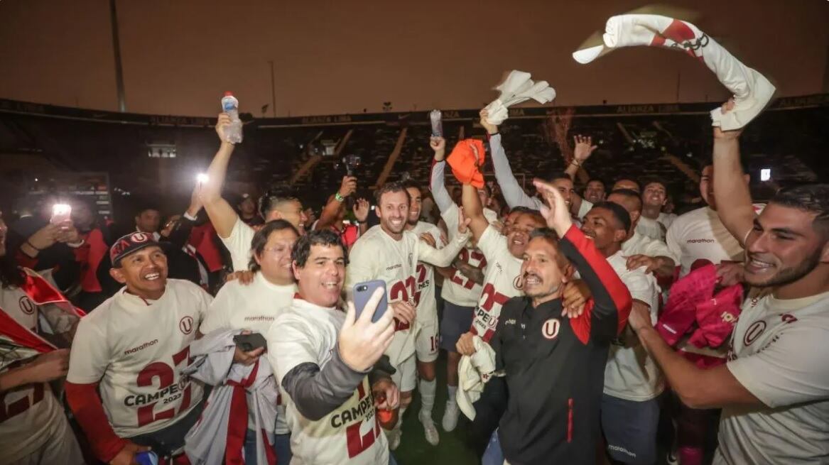 ¿Cómo felicitó Google a Universitario por ser campeón de la Liga 1 2023?. (Foto: Andina)