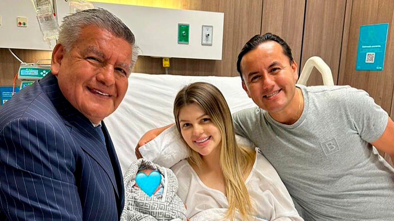 César Acuña celebró el nacimiento de Alessio, su nieto e hijo de Brunella Horna y Richard Acuña | Foto: Facebook de César Acuña
