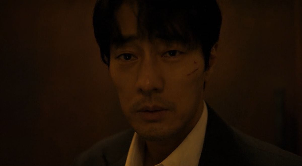 En "Sin piedad para nadie", a Nam Gi-jun no le interesa su integridad, solamente busca encontrar a quien mató a su hermano (Foto: Studio N / Yong Film)