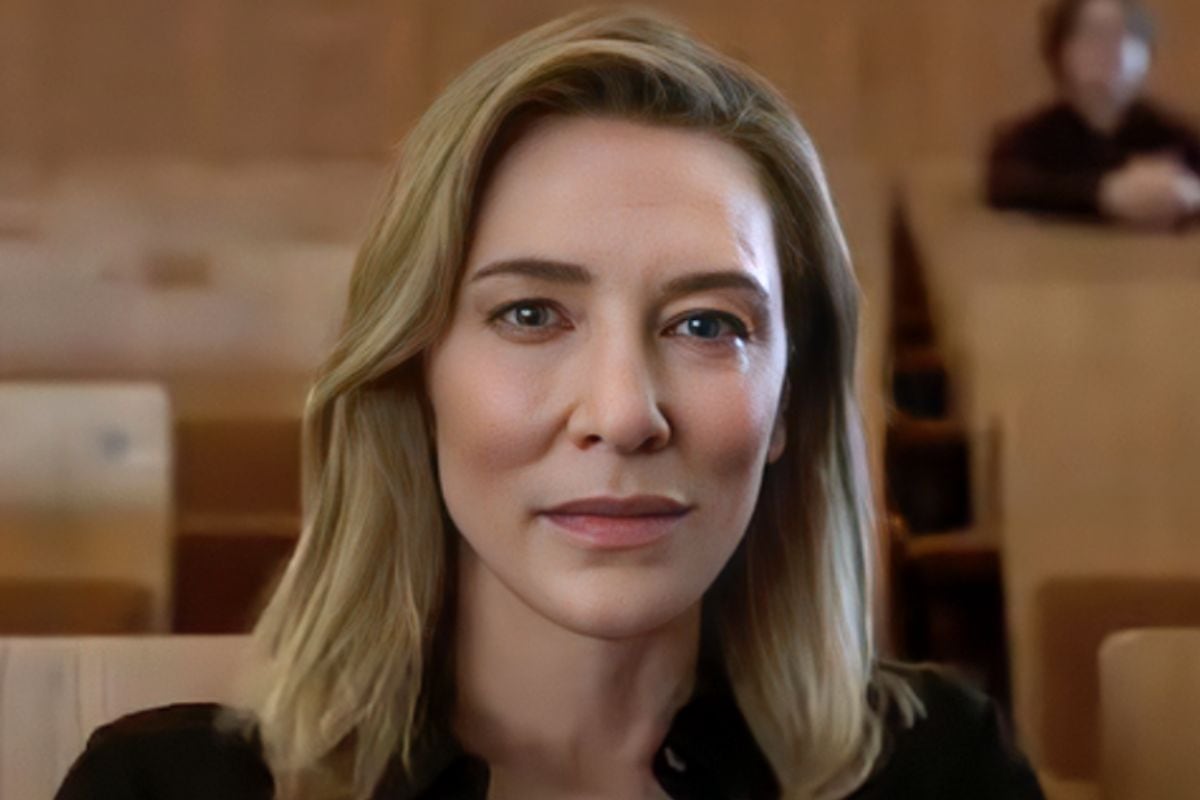 Cate Blanchett en una de las mejores interpretaciones de su carrera como Lydia Tár, la problemática directora de orquesta de la Filarmónica de Berlín en la película que lleva su apellido (Foto: Universal Pictures)