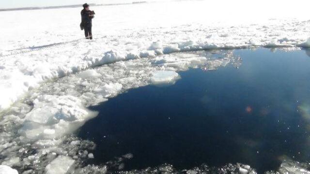 Este es el cráter que dejó la caída del meteorito en Rusia