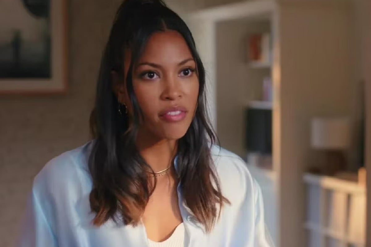 Lex Scott Davis da vida a Erin, la esposa de uno de los protagonistas de la película "Ricky Stanicky" (Foto: Amazon Prime Video)