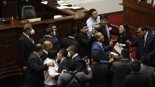 Congreso: suspenden sesión del pleno tras incidentes y agresiones entre legisladores