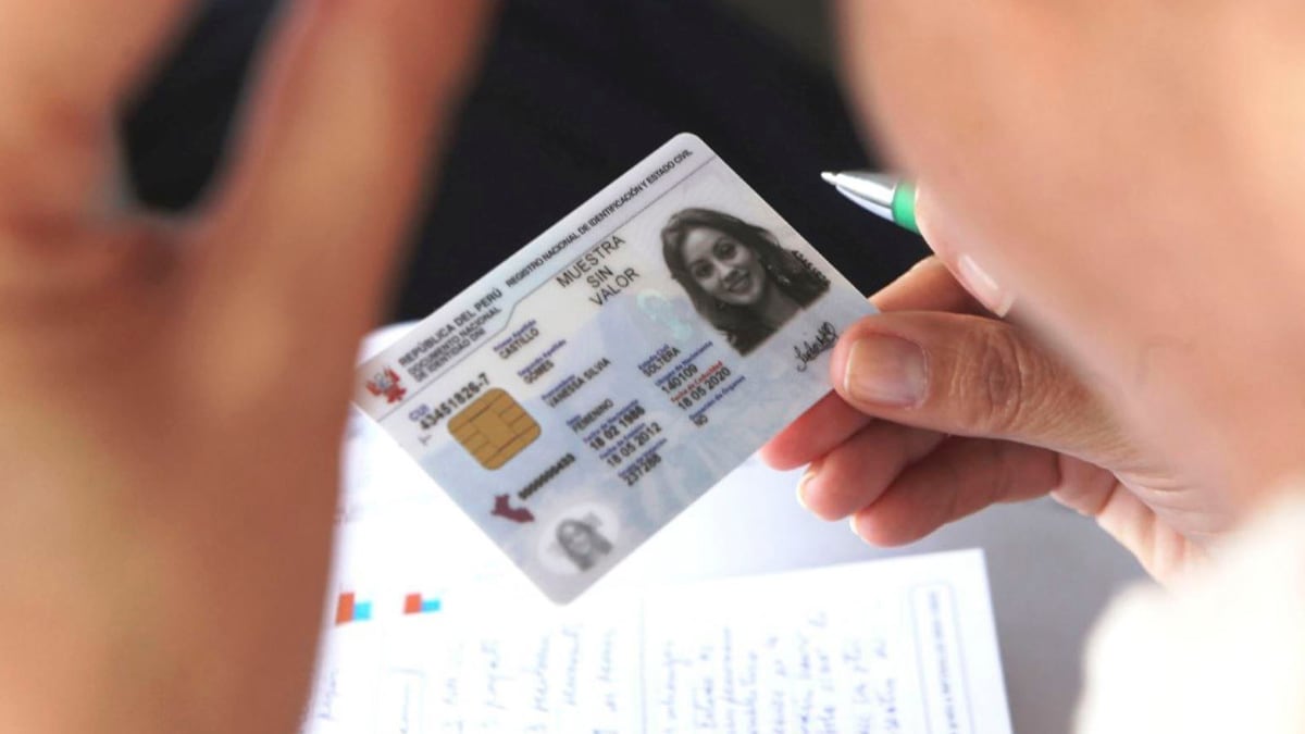 ¿Es necesario llevar foto para hacer tu trámite de DNI? Esto informó el RENIEC | Foto: Andina