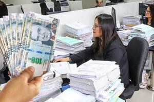 Bonos para trabajadores del sector público en Perú: monto y quiénes lo cobran