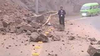 Collique: registran nuevo derrumbe de rocas y tierra en Pasamayito | VIDEO 