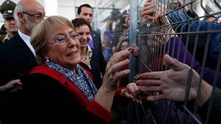 Michelle Bachelet volvió a Chile para anunciar su candidatura presidencial