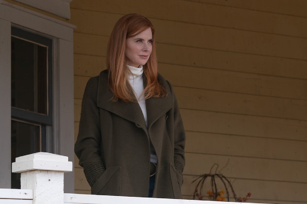 Katherine Walter (Sarah Rafferty) recibe a Jackie con los brazos abiertos en la serie "My Life with the Walter Boys" (Foto: Netflix)