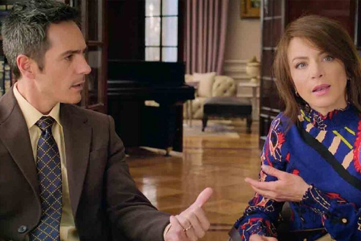 Los personajes de Mauricio Ochmann y Silvia Navarro en la película mexicana "Papá o mamá" discuten por quién se quedará con la custodia de sus hijos (Foto: Globalgate Entertainment)