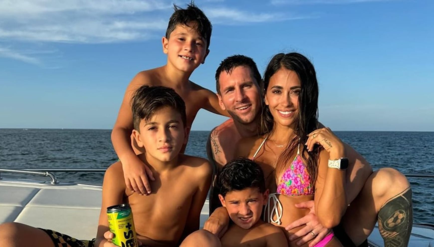 Lionel Messi disfrutó de un corto paseo en yate junto a su familia. (Foto: Instagram/antonelaroccuzzo).