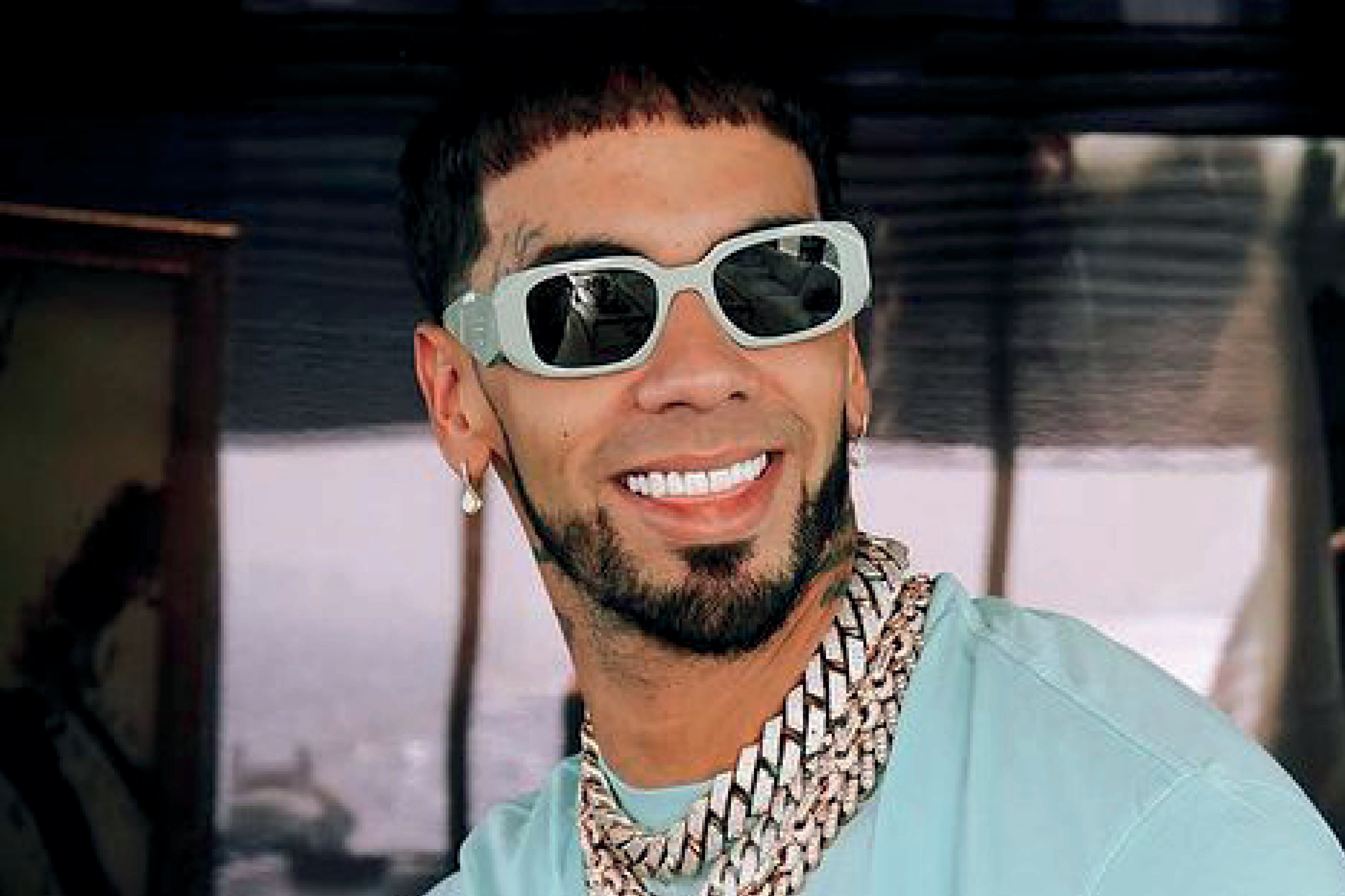 Anuel AA oficializó a Laury Saavedra tras terminar su compromiso con Yailin La Más Viral (Foto: Anuel AA / Instagram)
