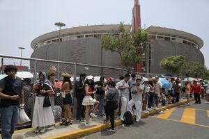 Bad Bunny en Lima: Fanáticos del artista ya ingresaron al Estadio Nacional