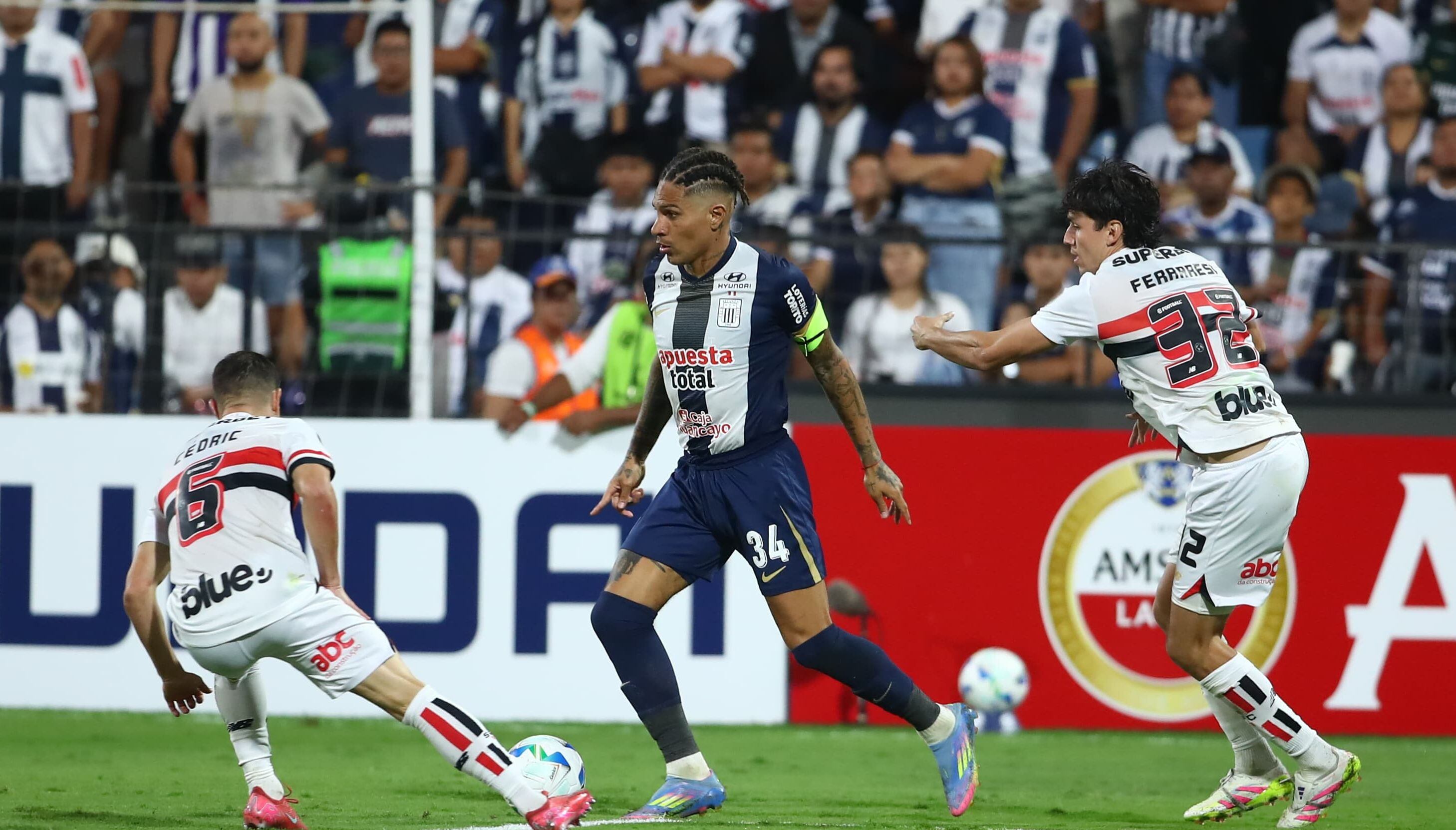 El delantero blanquiazul remarcó que lucharán hasta el final, y confía en la clasificación a la siguiente ronda de la Copa Libertadores.