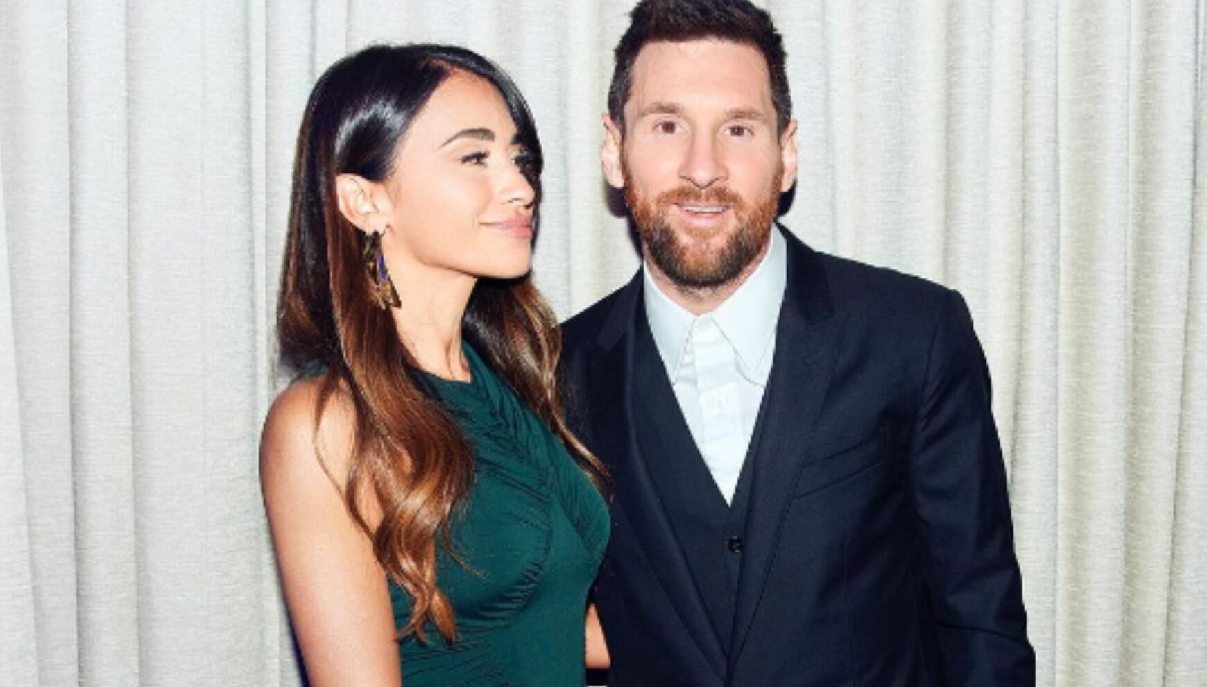 Lionel Messi y Antonela Roccuzzo fueron captados ingresando a un lujoso restaurante de Miami. (Foto: Instagram/antonelaroccuzzo).