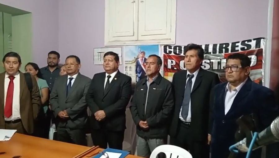 Conferencia del comité con familiares y abogados de Pedro Castillo.