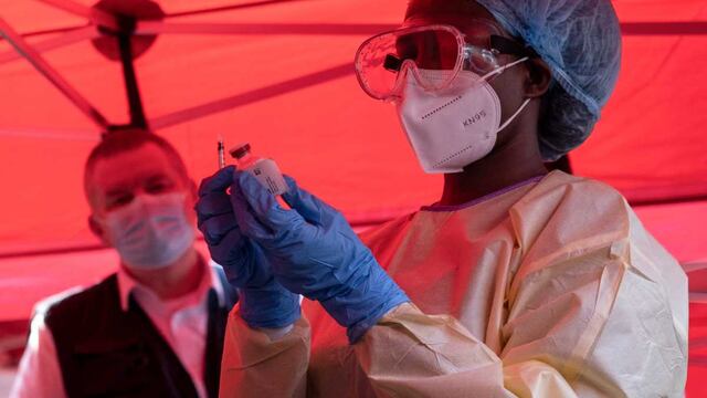 Uganda: suben a 14 los casos de ébola en el brote declarado, incluyendo dos muertos
