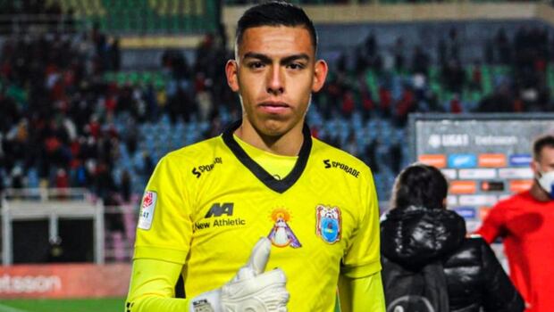 Enríquez tras su paso por el cuadro de Juliaca retornó a Sporting Cristal. Fue capitán de Binacional en algunos partidos de la Primera División 2022-2023. (FOTO: Liga 1).