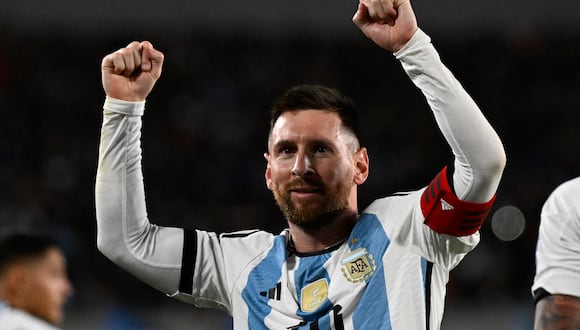 Lionel Messi alcanzó un nuevo récord con la selección argentina, luego de anotar un gol en la primera fecha de las Eliminatorias. (Foto: Luis ROBAYO / AFP).