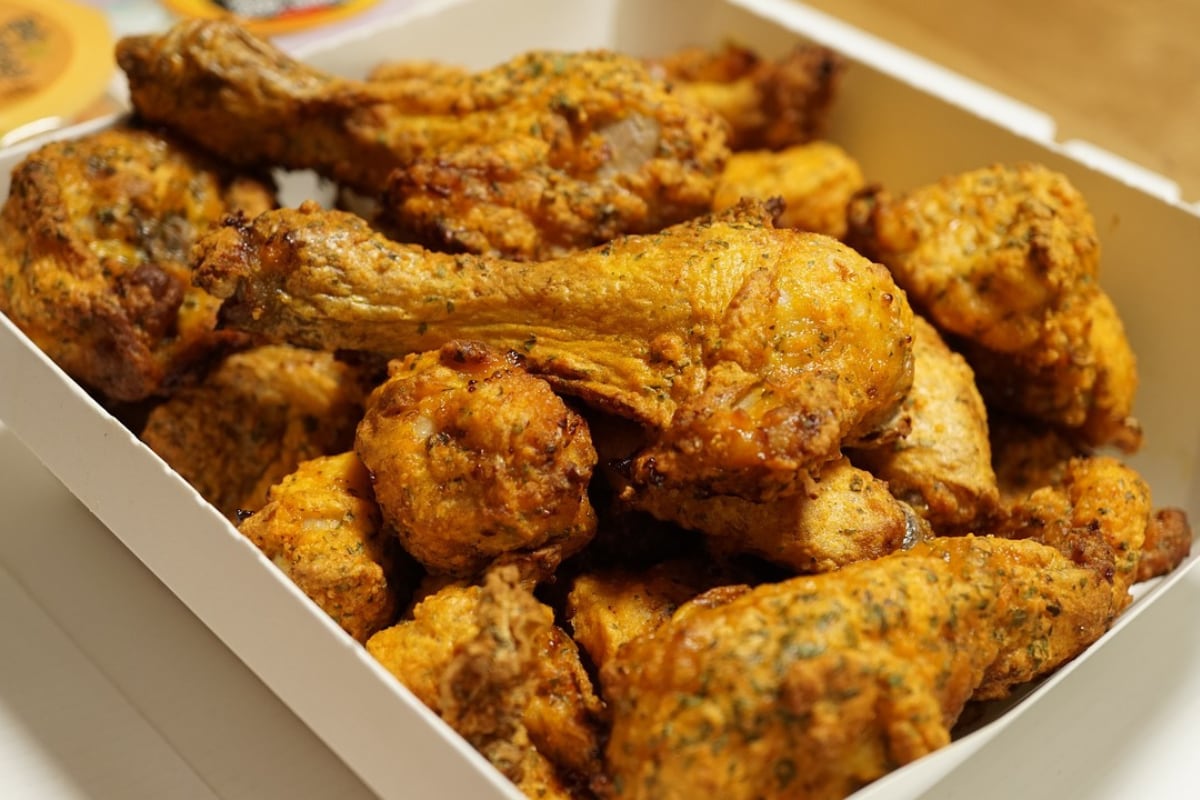 ¿Con antojo de pollo frito? Aprende a cocinarlo en casa. (Foto: Pixabay/PooX2).