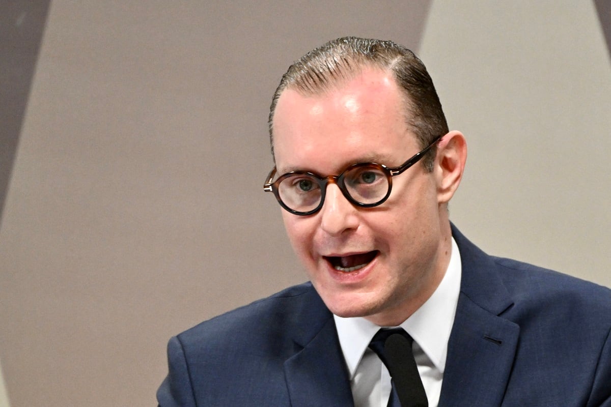 Cristiano Zanin, exabogado del presidente Lula da Silva en la investigación Lava Jato, habla durante su audiencia en el Comité de Constitución y Justicia del Senado Federal en Brasilia, el 21 de junio de 2023. (Foto de EVARISTO SA / AFP)