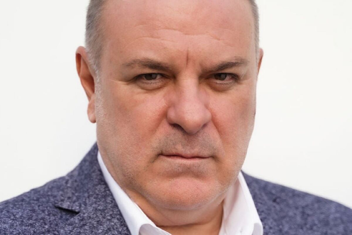 Haluk es un hombre rico de negocios de cincuenta y tantos años (Foto: Medyapim)