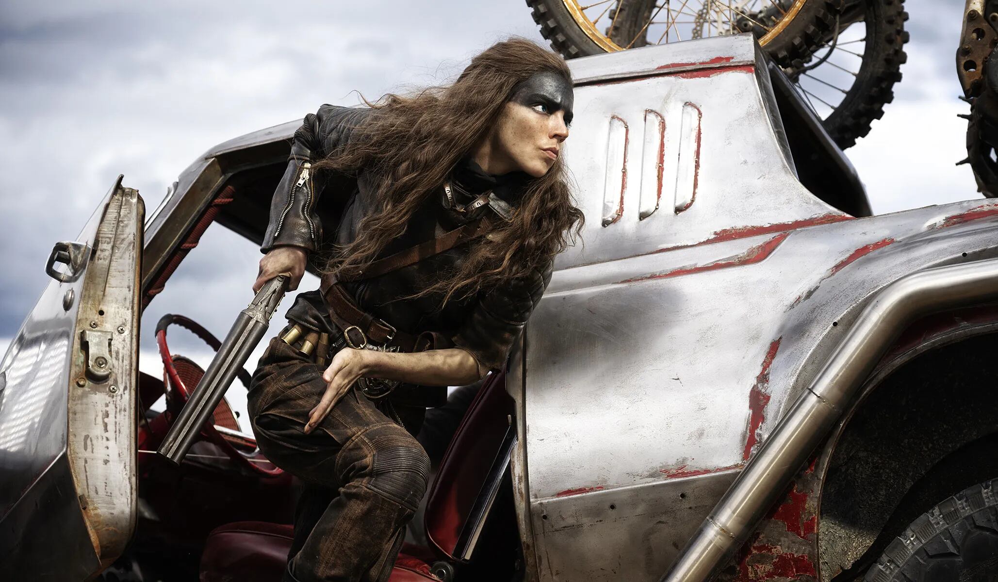 Anya Taylor-Joy es la figura principal de "Furiosa: A Mad Max Saga" a lo largo de los 148 minutos de metraje (Foto: Warner Bros.)