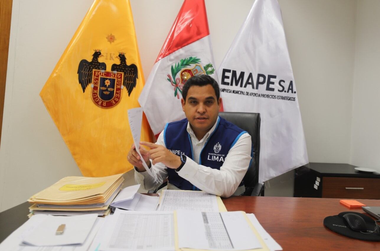 Carlos Peña asegura que los trabajos de Emape buscan favorecer al transporte público . Foto: Emape.