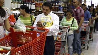 Venezuela: millonaria multa a supermercado por cajas cerradas