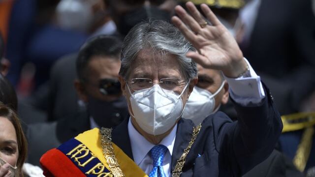 Lasso abre Ecuador al libre comercio al tomar posesión de la presidencia