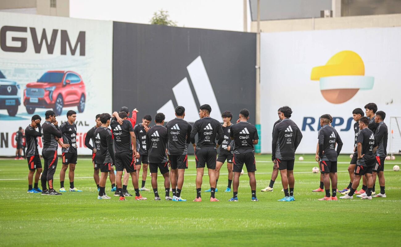 Chemo del Solar anunció la convocatoria de 34 futbolistas de la selección peruana sub 20 para un nuevo microciclo con miras al Sudamericano. Foto: FPF