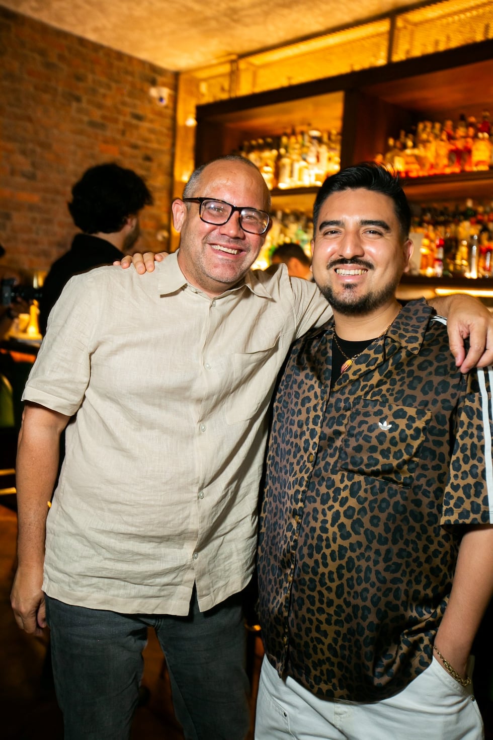 Daniel Quintero y Alonso Palomino se suman al festejo por el lanzamiento de la revista “Coqtail” en el Perú. Miraflores.