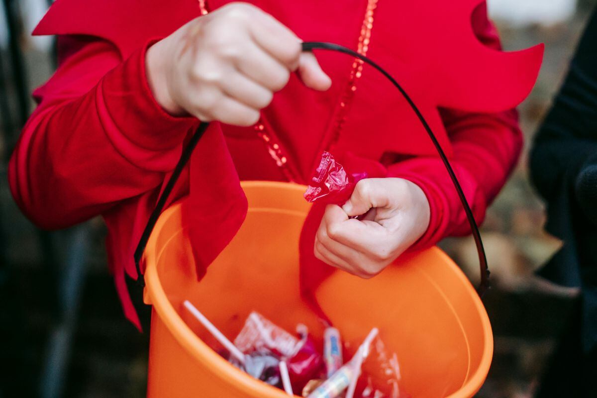 Evita la caries de los niños en Halloween siguiendo estos consejos. (Foto: Charles Parker / Pexels)