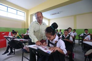 Más de 12 mil alumnos de Lima Metropolitana reciben orientación contra violencia escolar