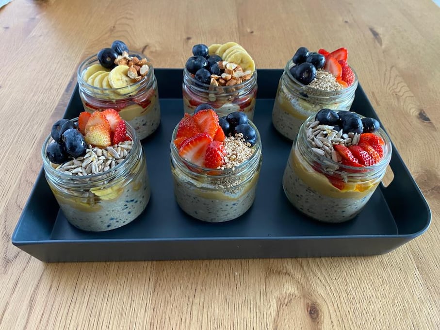 Mamá Chef nos enseña a preparar un delicioso y nutritivo desayuno llamado avena transnochada.