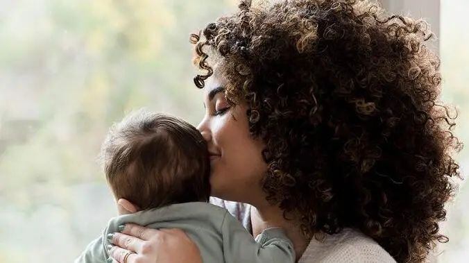 Los padres son capaces de identificar la “fragancia” que despide su propio hijo y preferirla a la de niños desconocidos.