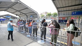 Ponemos a prueba la “fila de mujeres” del Metropolitano: ¿es útil para frenar el acoso?