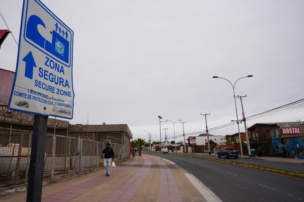 En Chile se procedió a evacuar las localidades cercanas al mar. (Foto: AFP)