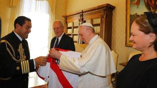 PPK se reunió en privado con el papa Francisco en el Vaticano