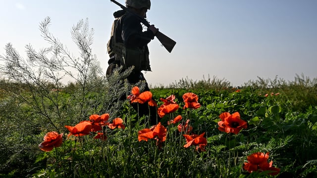 "El libro es un canto de reconocimiento a Victoria Amelina, a la gente de Ucrania, y también a los hijos de Abad, Daniela y Simón, y a su esposa Alexandra". (Foto: Getty Images)