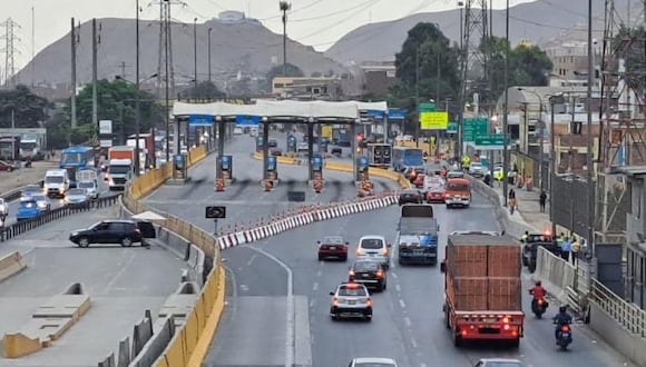Rutas de Lima cierra cuatro carriles del peaje en Puente Piedra. Foto: TVPerú