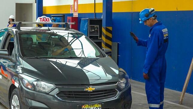 Te contamos cómo puedes acceder al beneficio de la revisión técnica vehicular por un monto de S/39 dirigida para taxistas formales de Lima y Callao, y qué otras ofertas y descuentos ofrece la ATU. (Foto: Gob.pe)