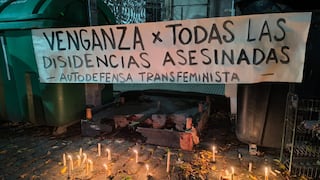 Vigilia por ataque con molotov que mató a dos lesbianas en Argentina