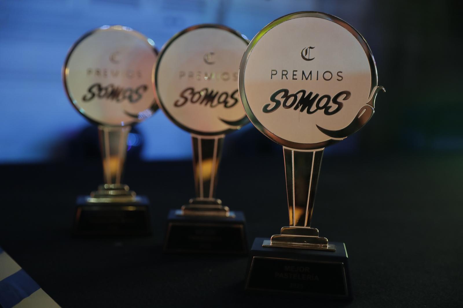 Premios Somos trofeo