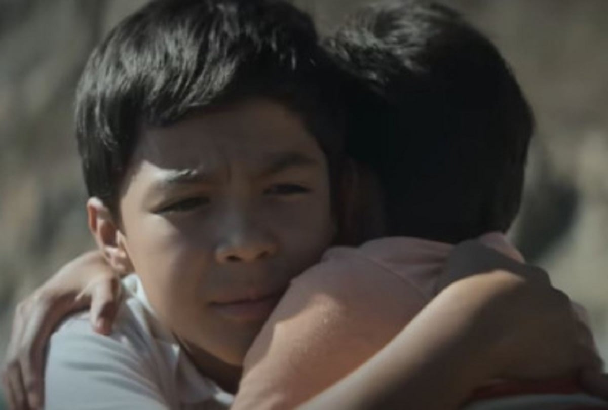 Erik y Manuel se convierten en buenos amigos, sobre todo porque esconden un oscuro secreto, en la serie mexicana "El secreto del río" (Foto: Netflix)